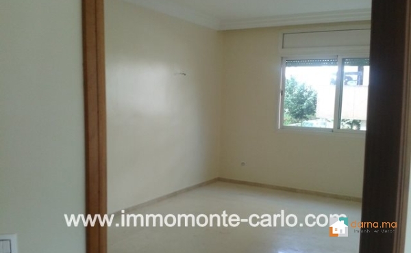 Appartement  de standing avec terrasse à Hay Riad