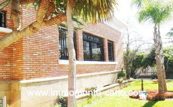 villa avec chauffage central à Souissi 